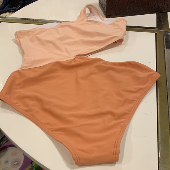 BNWOT Coral and blush geometric cut out bathing suit - Picture 3 of 5